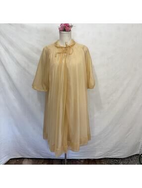 Shimmery gold peignoir set by Artemis sz 34 vintage 60s